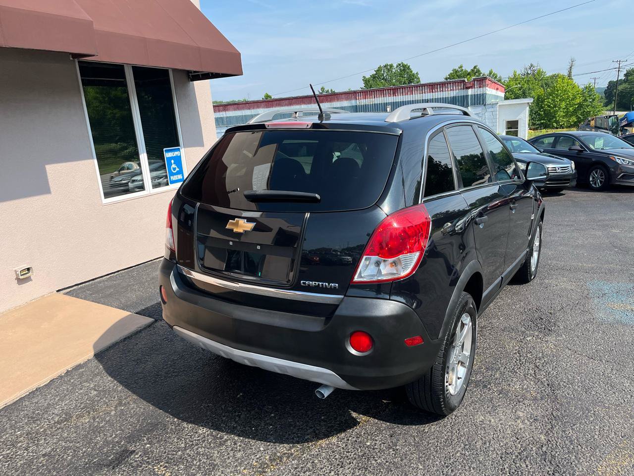 Used 2012 Chevrolet Captiva Sport LS FWD image 6