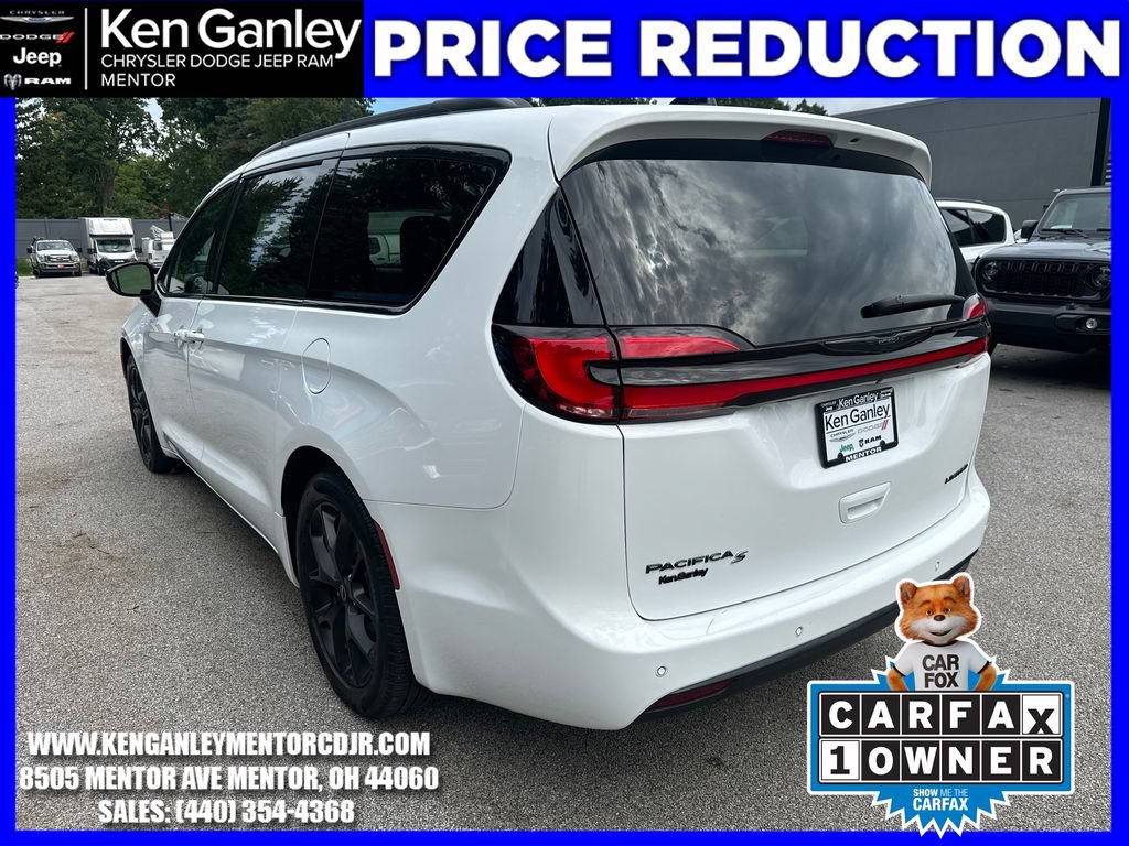Certified 2025 Chrysler Pacifica Limited FWD image 7