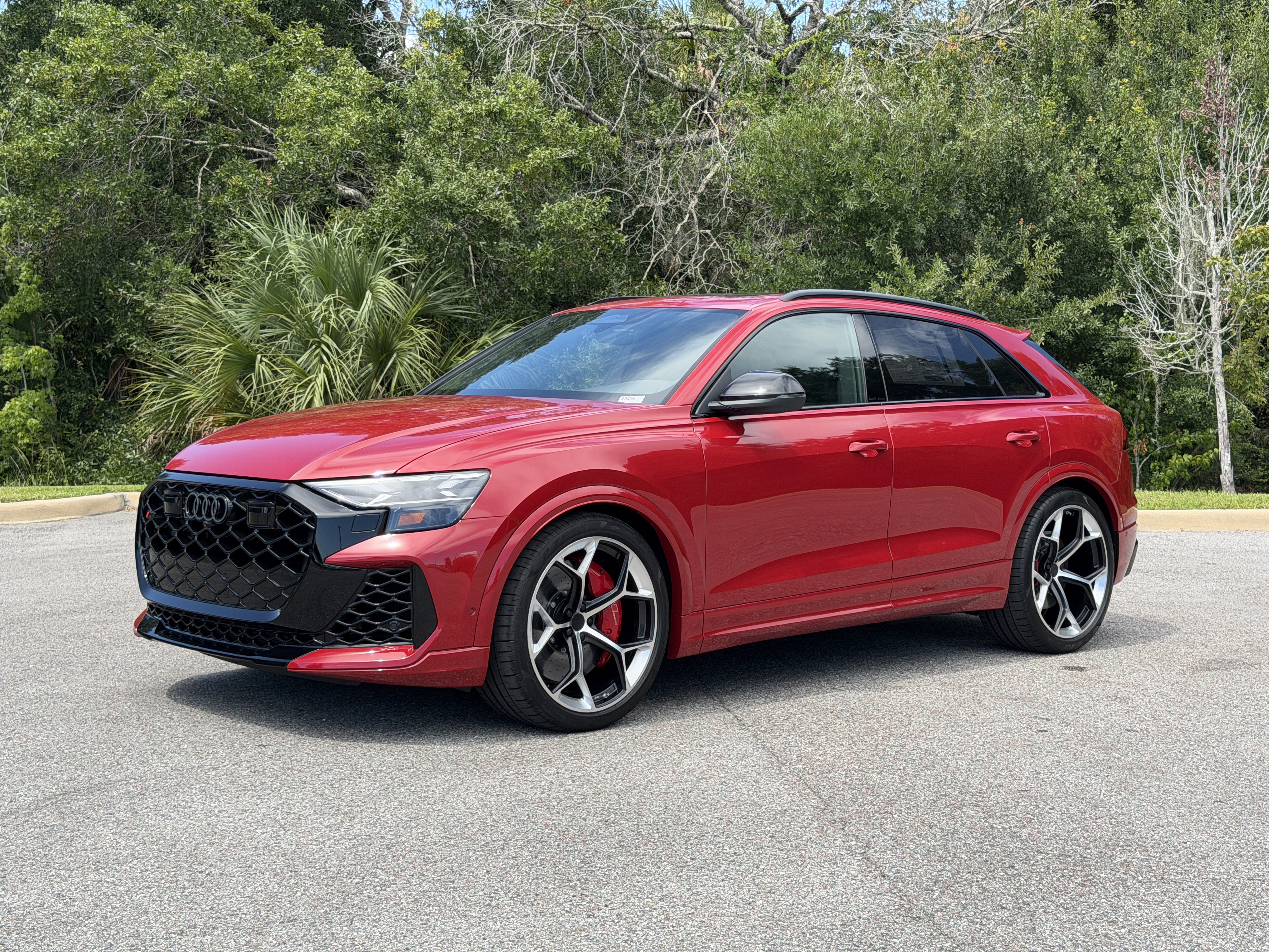 New 2027 Audi RS Q8 performance AWD/4WD image 3