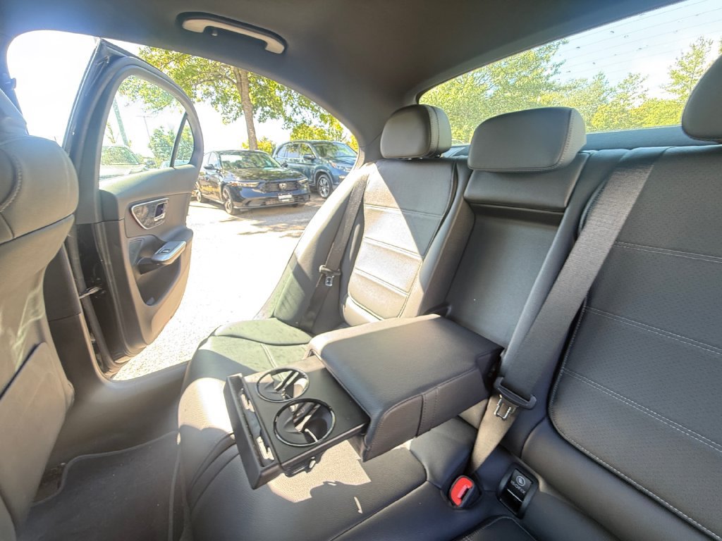 Used 2025 Mercedes-Benz C 300 4MATIC Sedan image 26