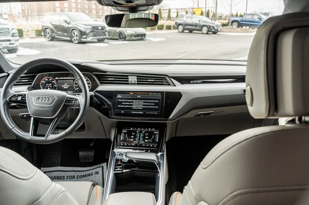 Used 2024 Audi Q8 e-tron Prestige image 8