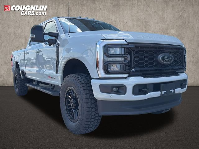 New 2026 Ford F250 Lariat w/ Black Appearance Package AWD/4WD 360° Tour