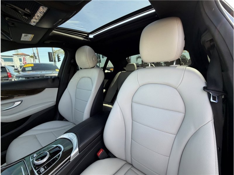 Used 2018 Mercedes-Benz C 300 Sedan w/ Premium Package image 20