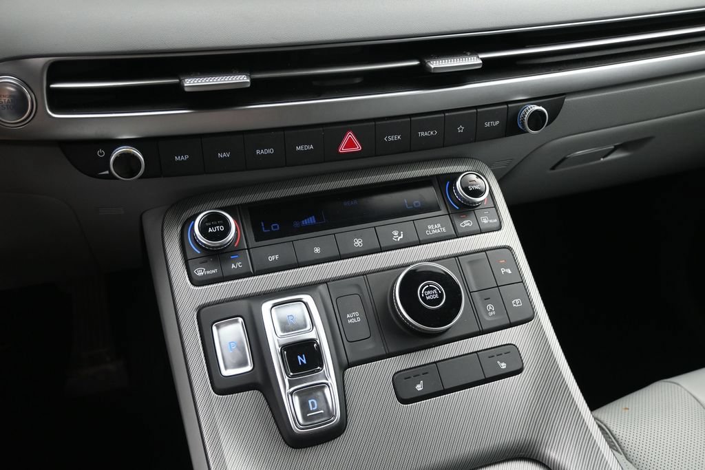 Used 2024 Hyundai Palisade SEL FWD image 18