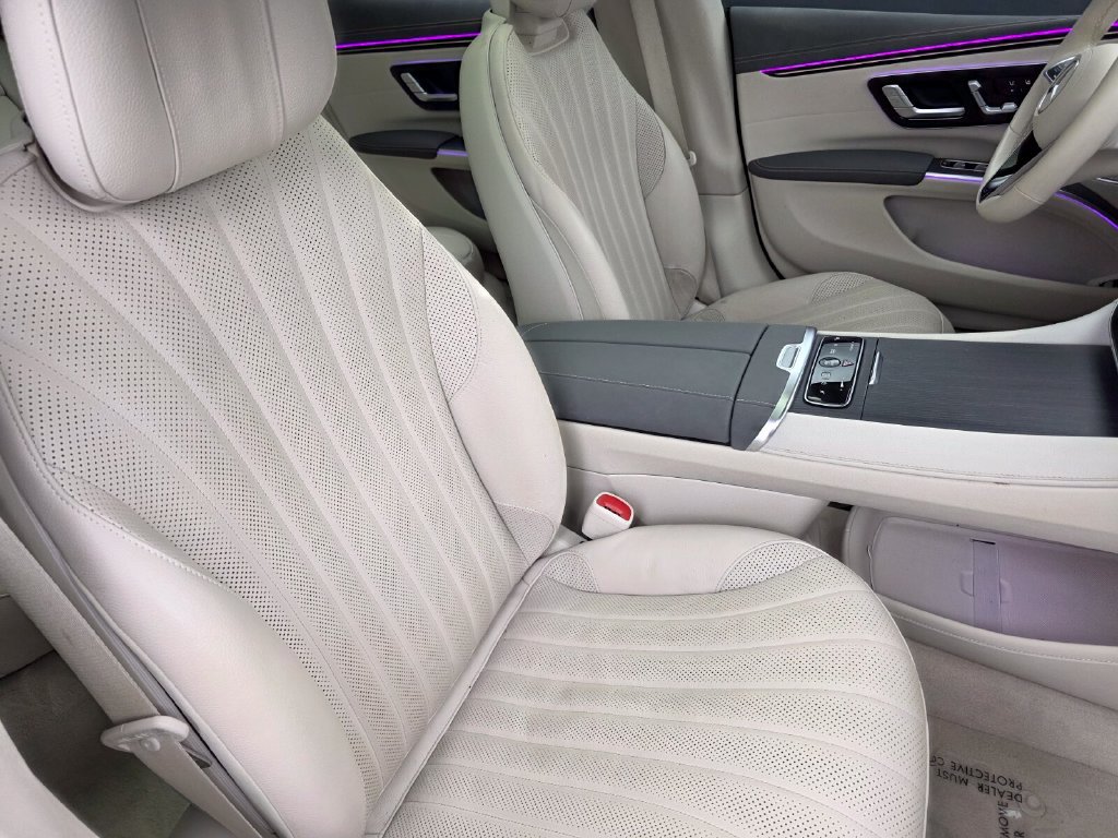 Used 2023 Mercedes-Benz EQS 580 4MATIC Sedan image 29