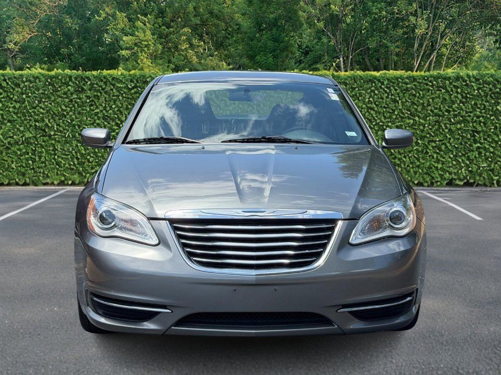 Used 2013 Chrysler 200 LX FWD image 9