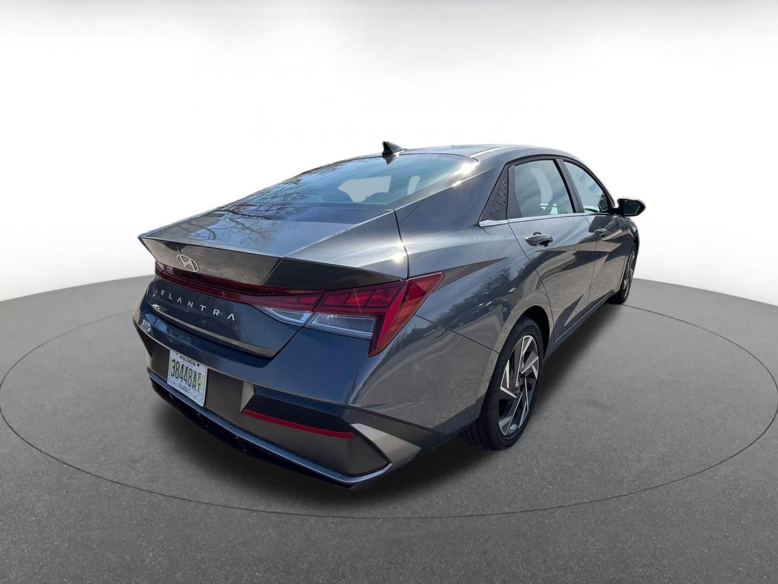 Used 2025 Hyundai Elantra SEL image 7