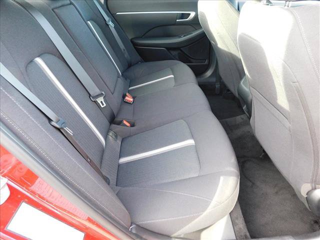 Used 2025 Hyundai Sonata SEL FWD image 25