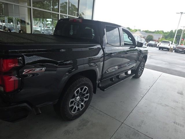 Used 2025 Chevrolet Colorado Z71 w/ Z71 Convenience Package 2 AWD/4WD image 14