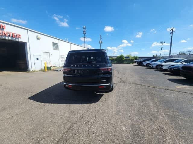Certified 2024 Jeep Wagoneer L Series II w/ Flexible Seating Group AWD/4WD image 16