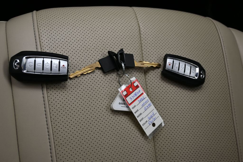 Used 2022 INFINITI QX60 Sensory image 30