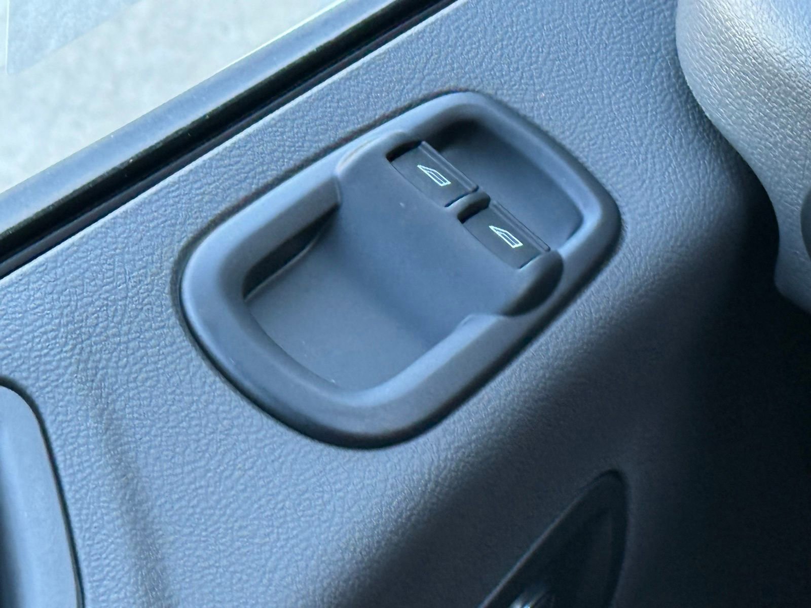 New 2026 Ford Transit 250 148 Medium Roof Extended AWD w/ Exterior Upgrade Package image 32