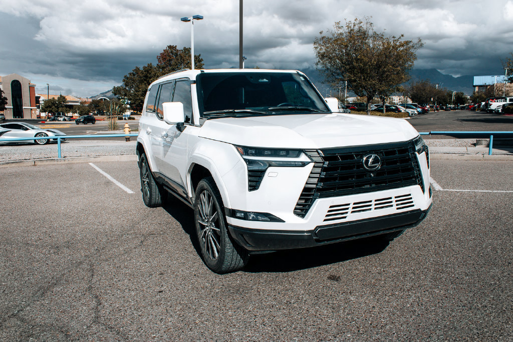 Used 2024 Lexus GX 550 w/ Accessory Package (Z1)