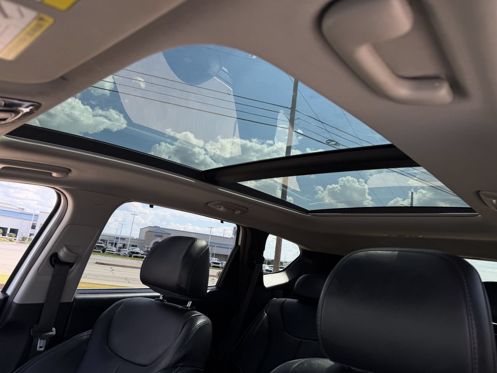 Used 2021 Hyundai Santa Fe SEL w/ Convenience + Premium Package FWD image 24