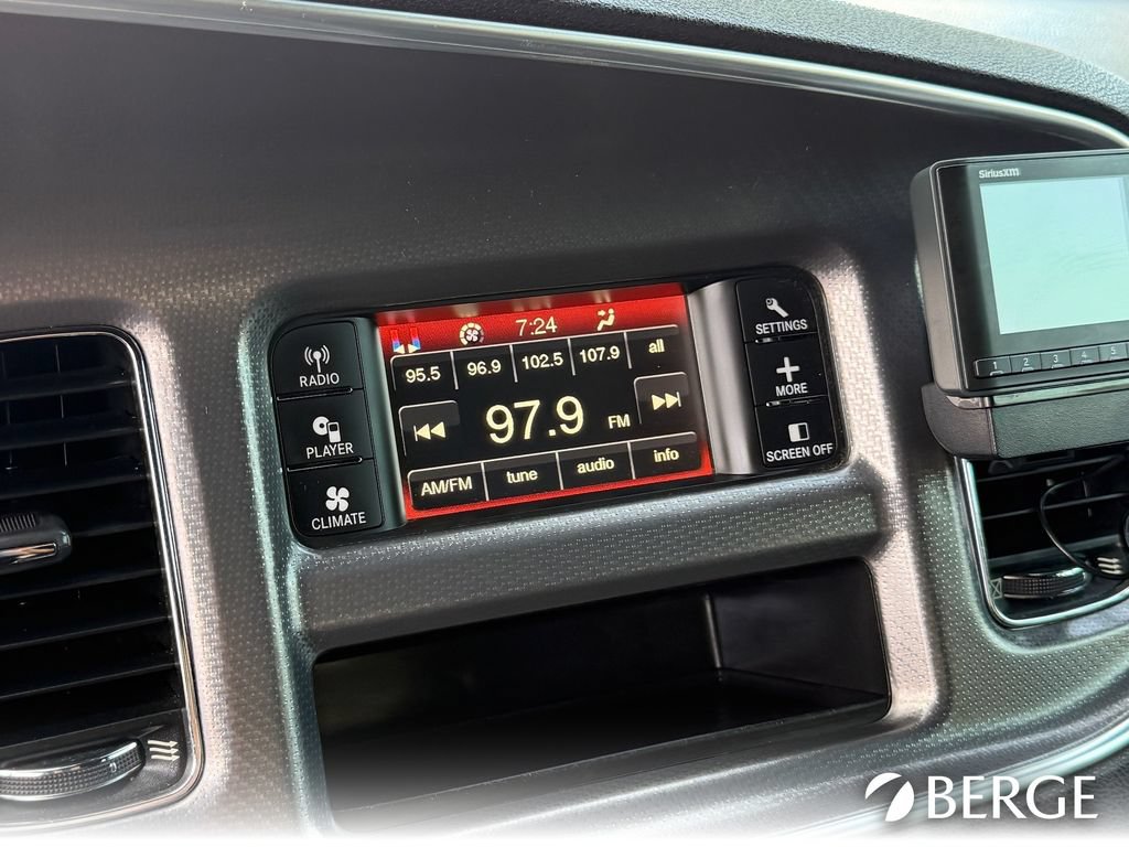 Used 2011 Dodge Charger SE RWD image 22