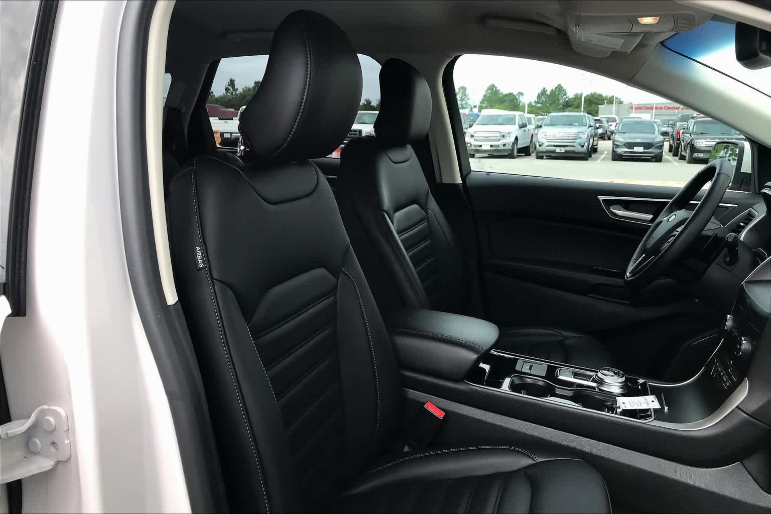 Used 2019 Ford Edge SEL w/ Equipment Group 201A AWD/4WD image 9