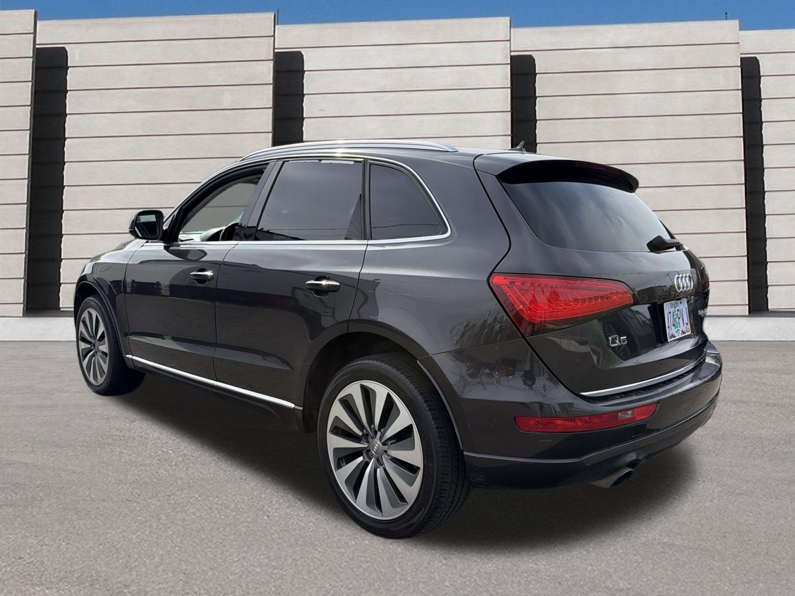 Used 2016 Audi Q5 2.0T Prestige w/ Luxury Package AWD/4WD image 3
