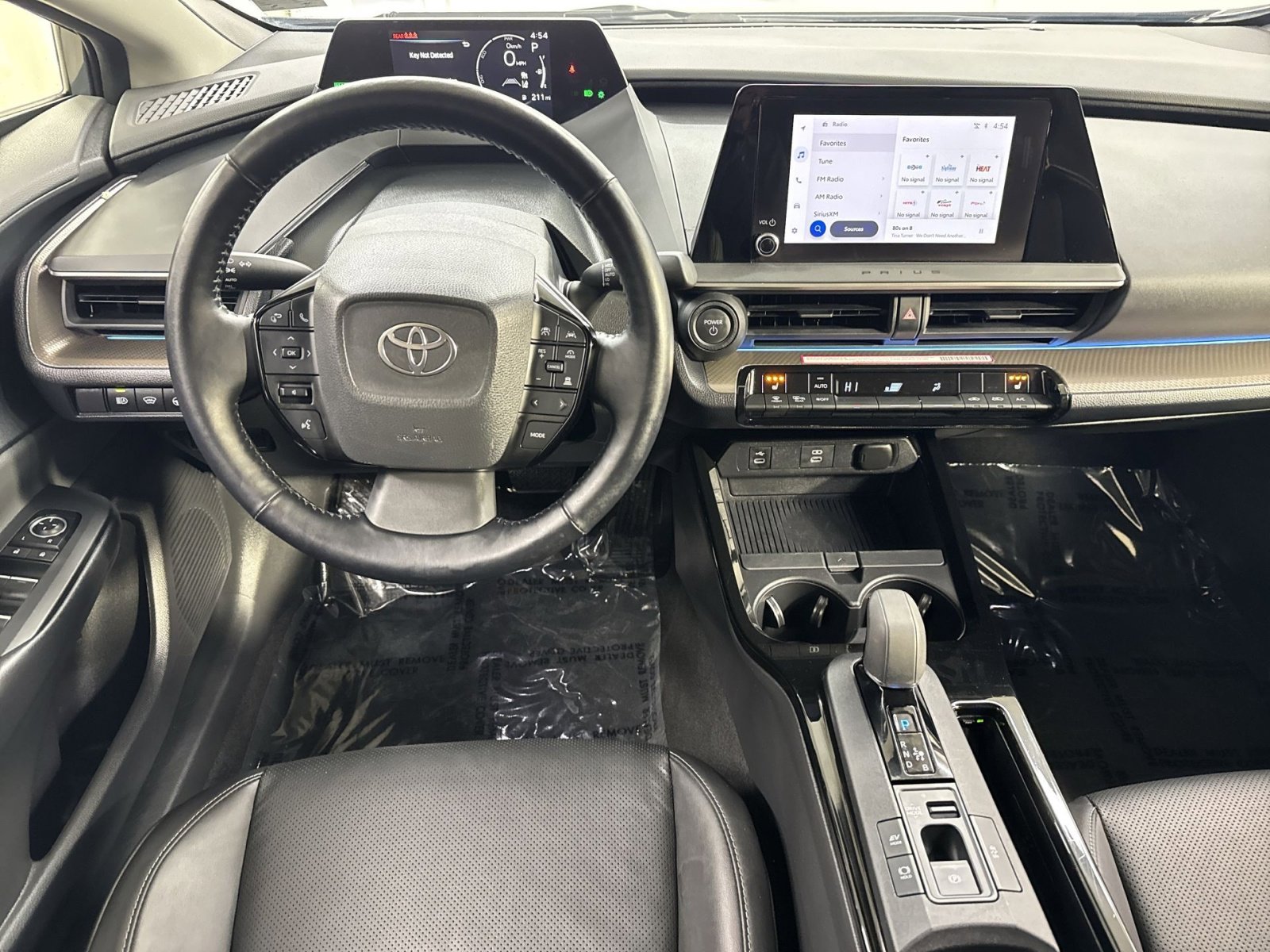 Used 2024 Toyota Prius XLE image 27