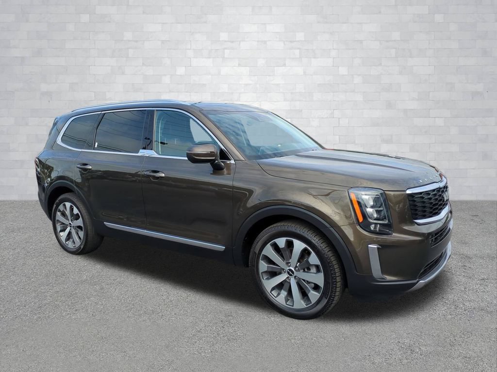 Used 2022 Kia Telluride EX w/ EX Premium Package AWD/4WD image 2