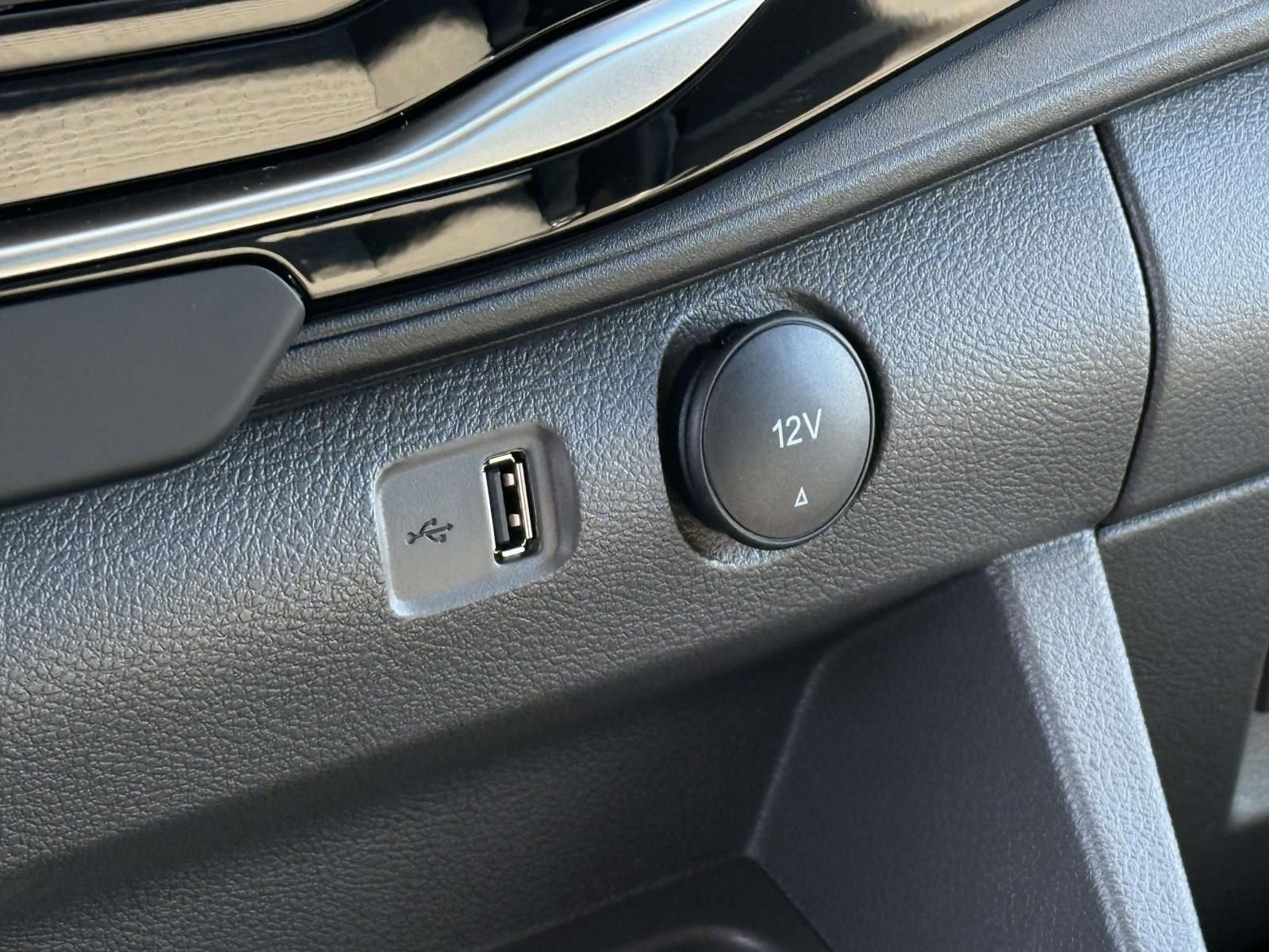 New 2026 Ford Transit 350 XLT image 17