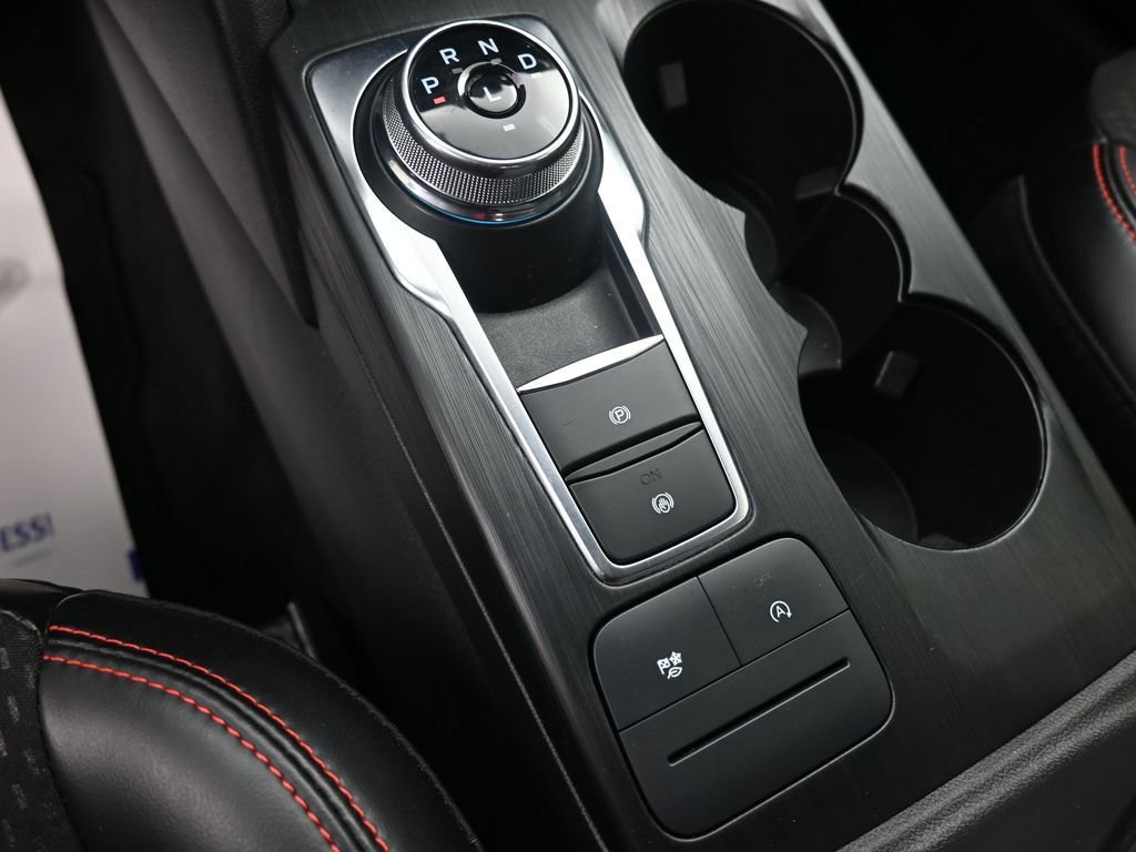 Used 2025 Ford Escape ST-Line image 11