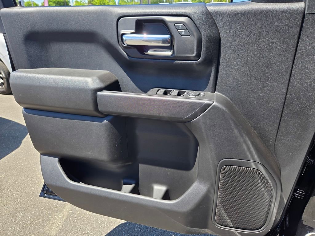 New 2026 Chevrolet Silverado 1500 Custom w/ Turbomax Blackout Package RWD image 13