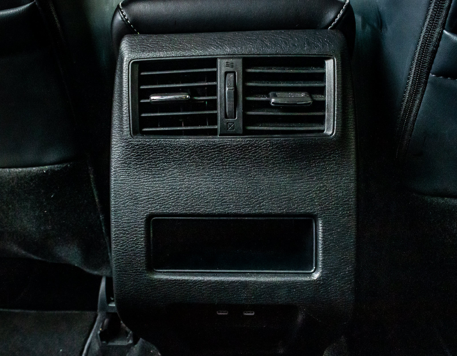 Used 2025 Mitsubishi Outlander SE AWD/4WD image 14