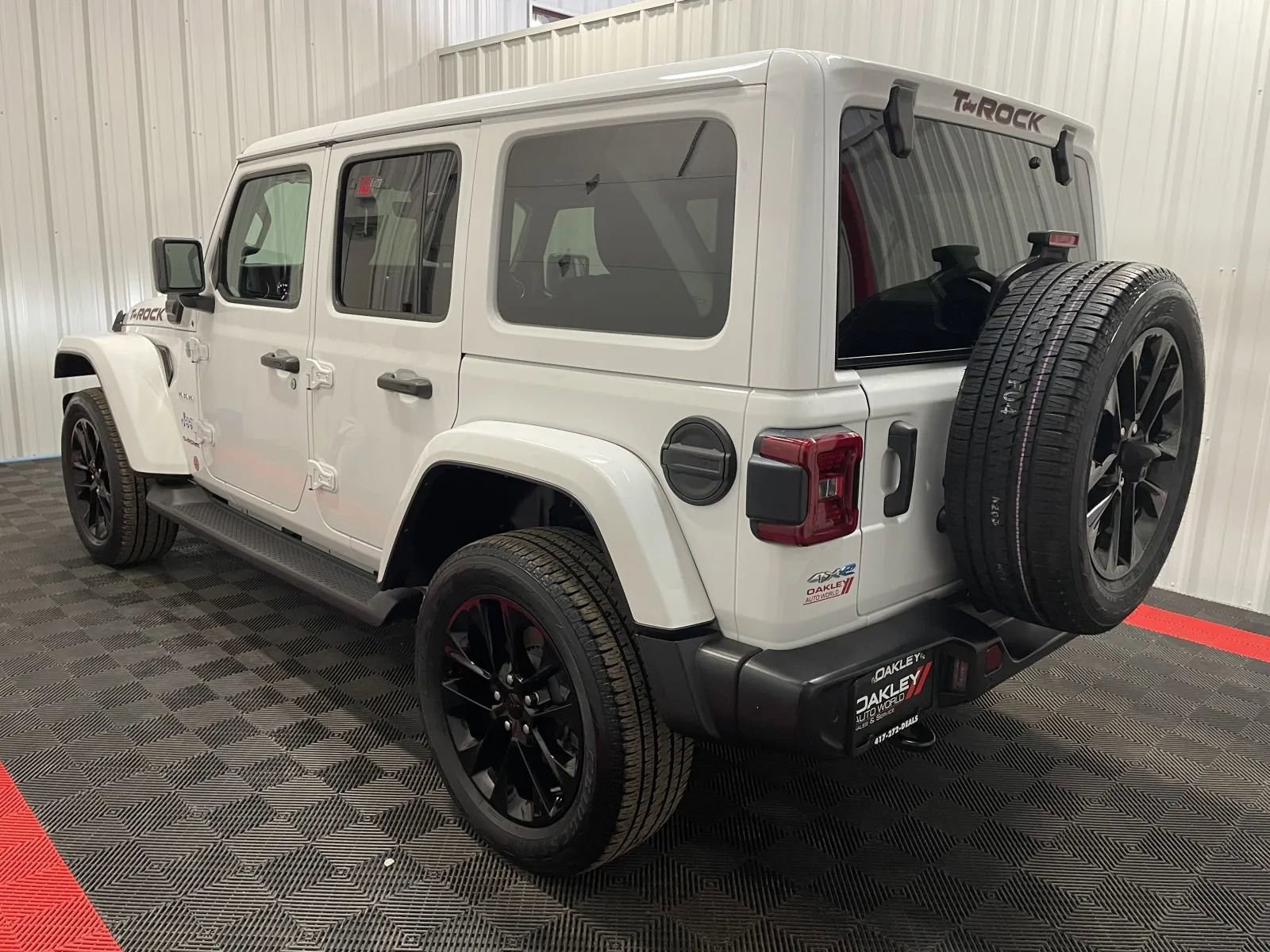 Used 2021 Jeep Wrangler Unlimited Sahara w/ Cold Weather Group image 6