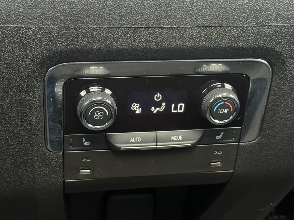 Used 2025 Chevrolet Tahoe RST w/ Comfort Package AWD/4WD image 29