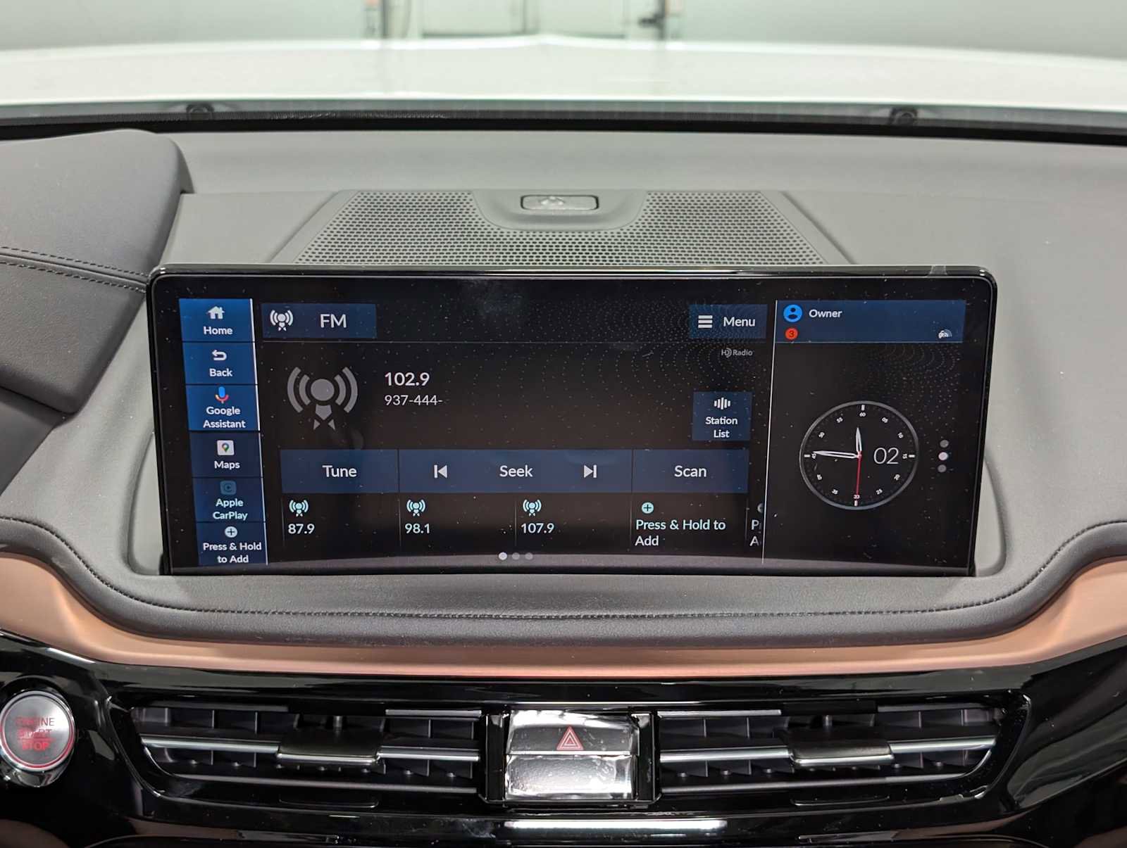 Certified 2025 Acura MDX SH-AWD w/ Technology Package image 17