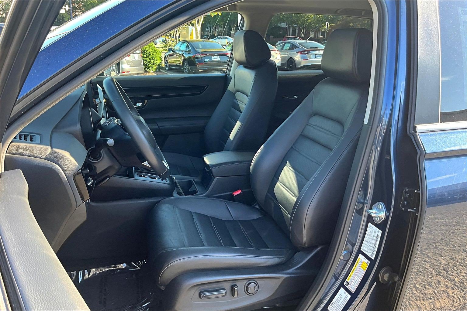 Used 2024 Honda CR-V EX-L image 27