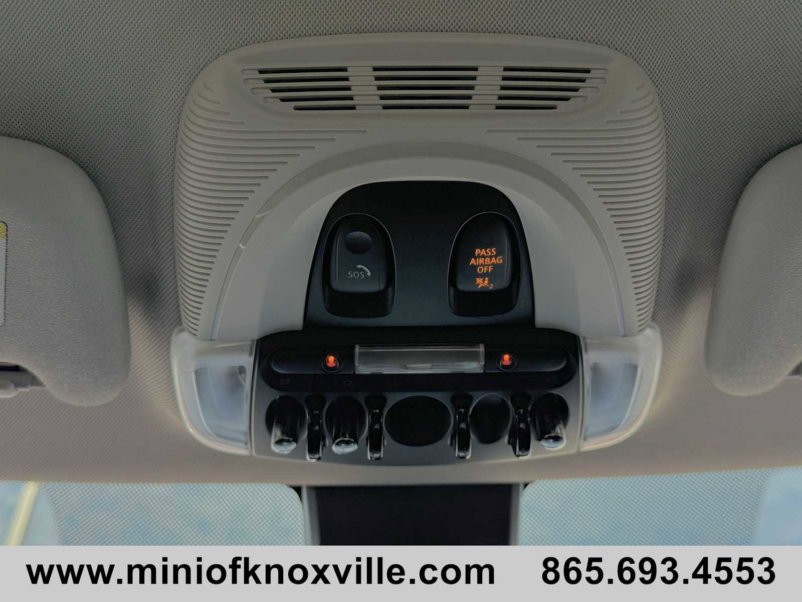 Used 2024 MINI Cooper 4-Door Hardtop image 22