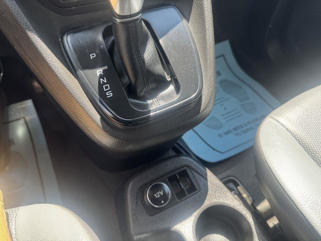 Used 2016 Ford Transit Connect XL image 12