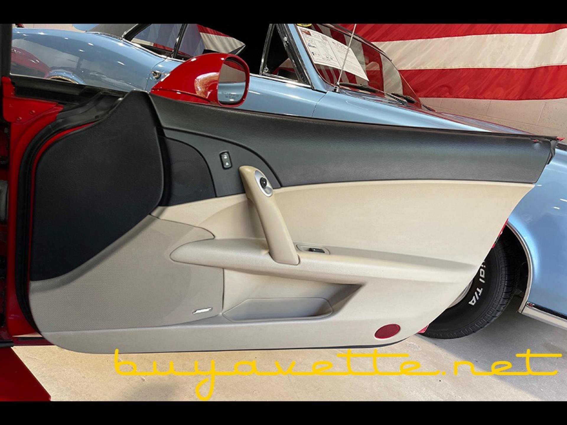 Used 2008 Chevrolet Corvette Convertible w/ Preferred Equipment Group RWD image 25