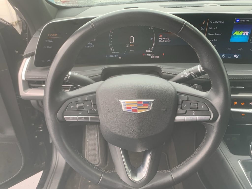 Used 2024 Cadillac XT4 Premium Luxury image 15