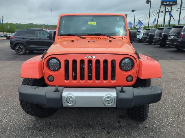 Used 2015 Jeep Wrangler Unlimited Sahara w/ Connectivity Group AWD/4WD image 4