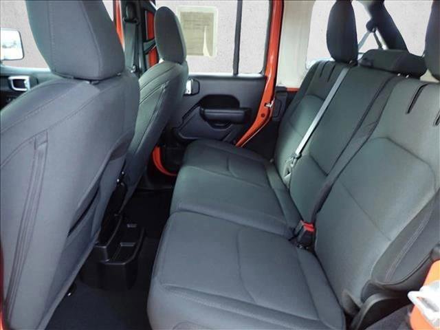 Used 2023 Jeep Wrangler Unlimited w/ 8.4" Radio Group AWD/4WD image 9
