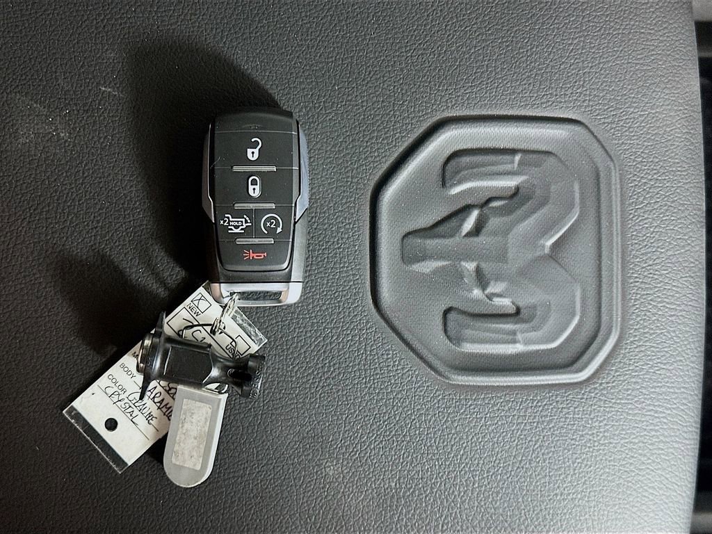 New 2025 RAM 2500 Laramie AWD/4WD image 20