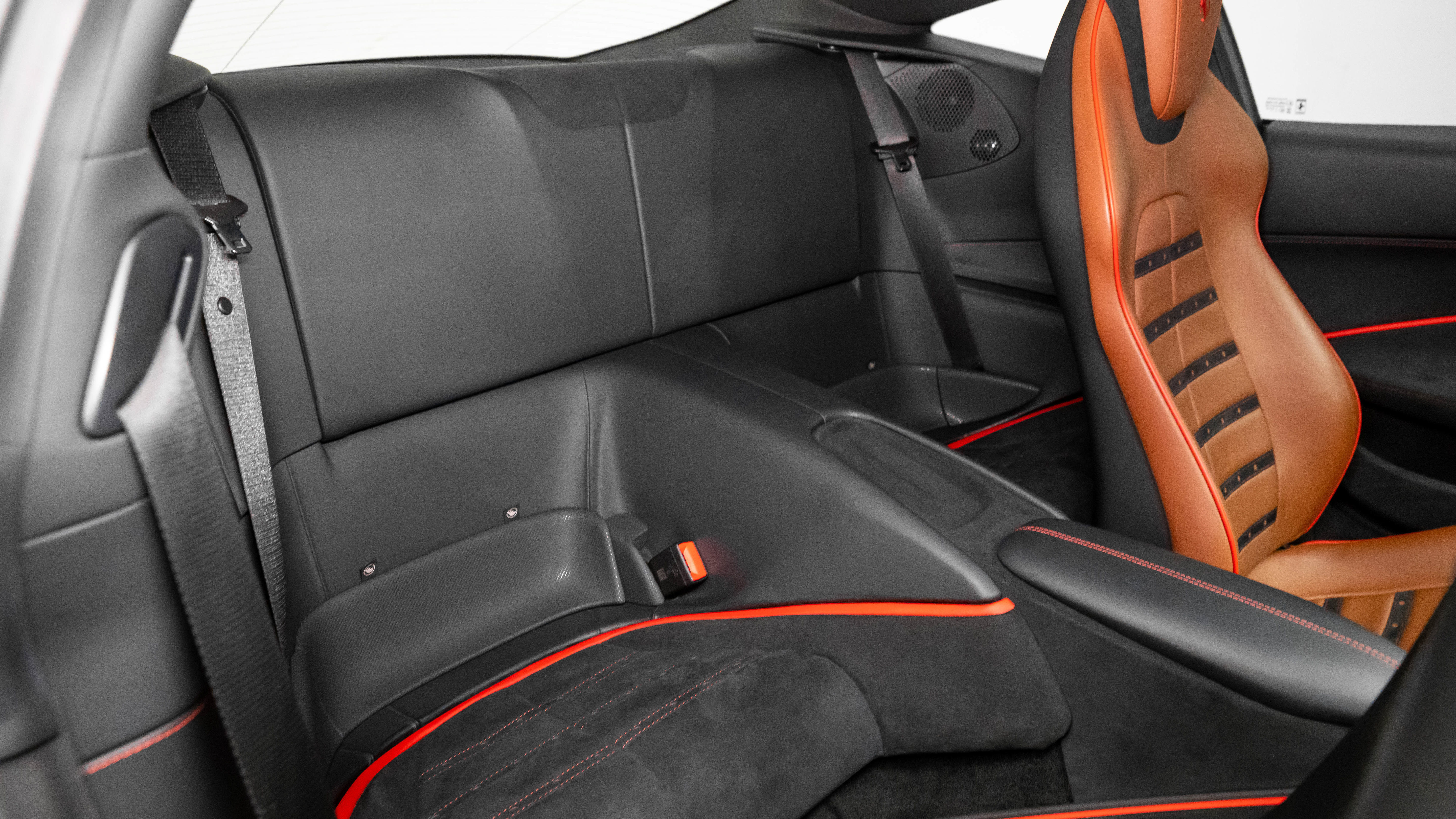 Used 2021 Ferrari Roma RWD image 47