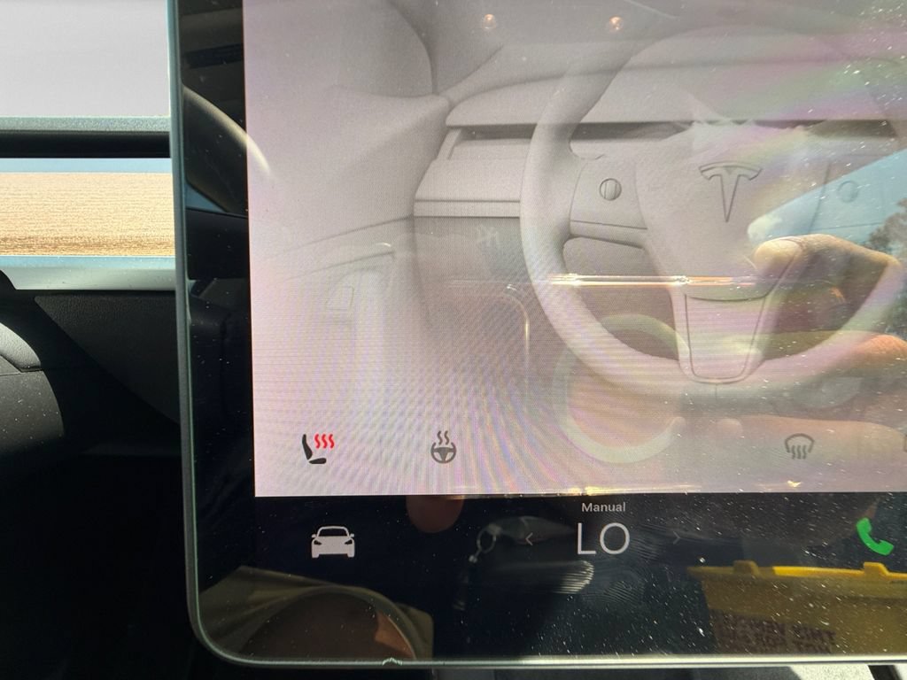 Used 2022 Tesla Model Y Performance AWD/4WD image 19