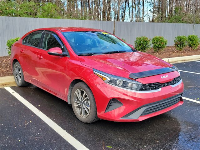 Used 2023 Kia Forte LXS w/ LXS Technology Package image 3