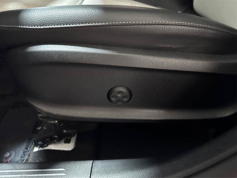 Used 2020 Mercedes-Benz GLB 250 4MATIC image 19