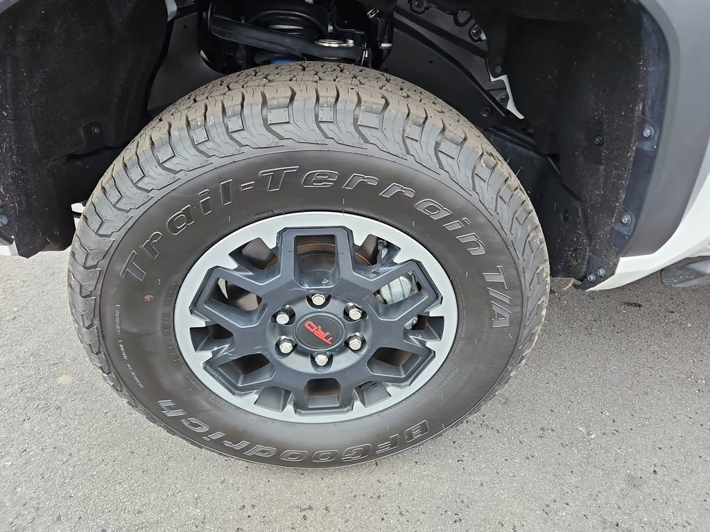 Used 2025 Toyota Tacoma TRD Off-Road image 36