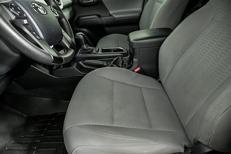 Used 2019 Toyota Tacoma SR w/ SX Package RWD image 14
