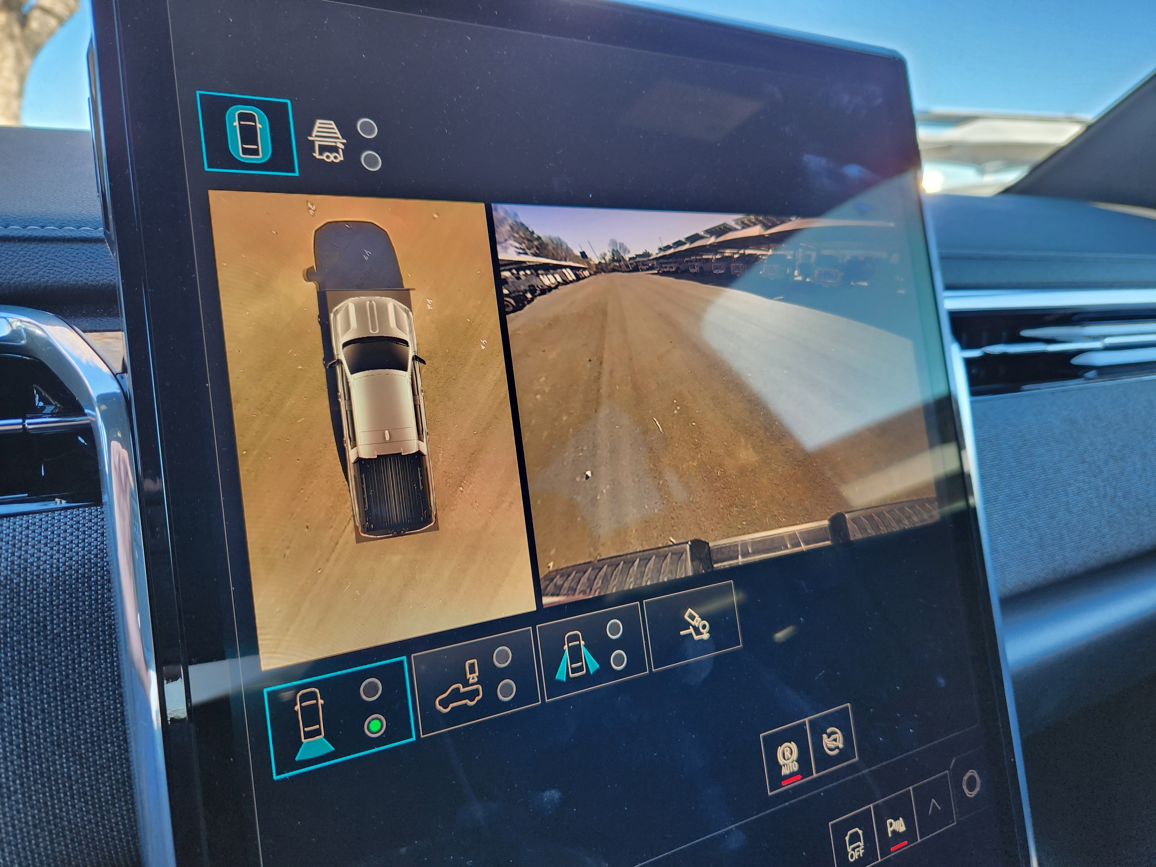 New 2026 GMC Sierra EV Elevation w/ LPO, Elevation Dark Package image 27