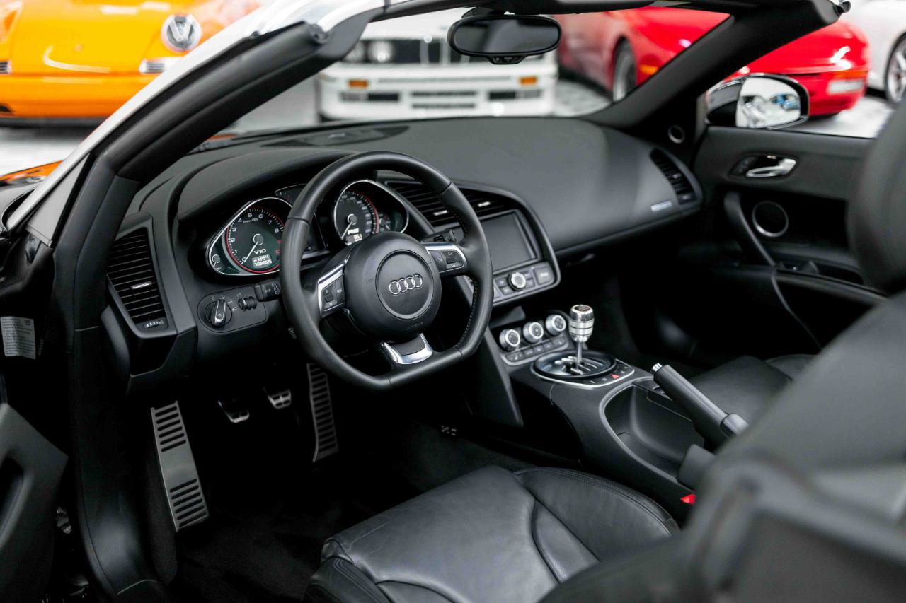 Used 2011 Audi R8 V10 AWD/4WD image 52