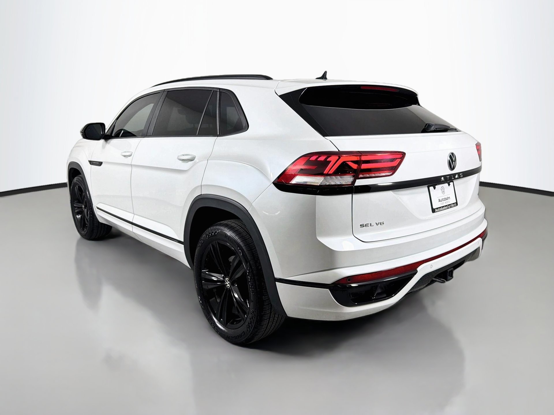 Used 2023 Volkswagen Atlas Cross Sport SEL R-Line AWD/4WD image 7