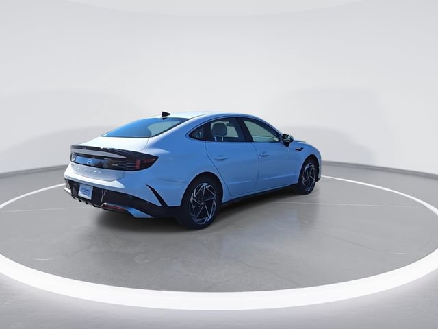 New 2026 Hyundai Sonata SEL FWD image 8