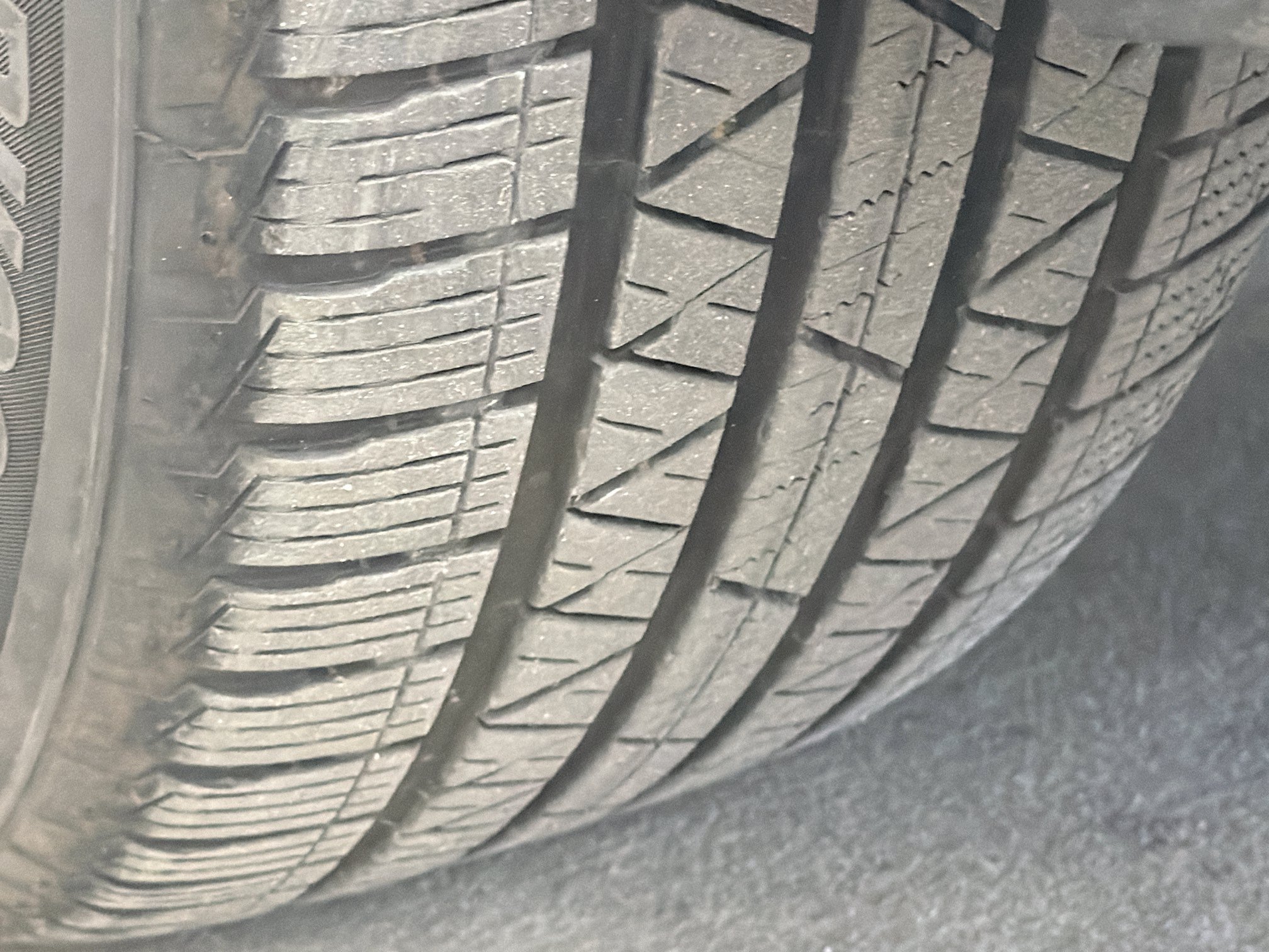Certified 2026 Porsche Cayenne AWD/4WD image 42