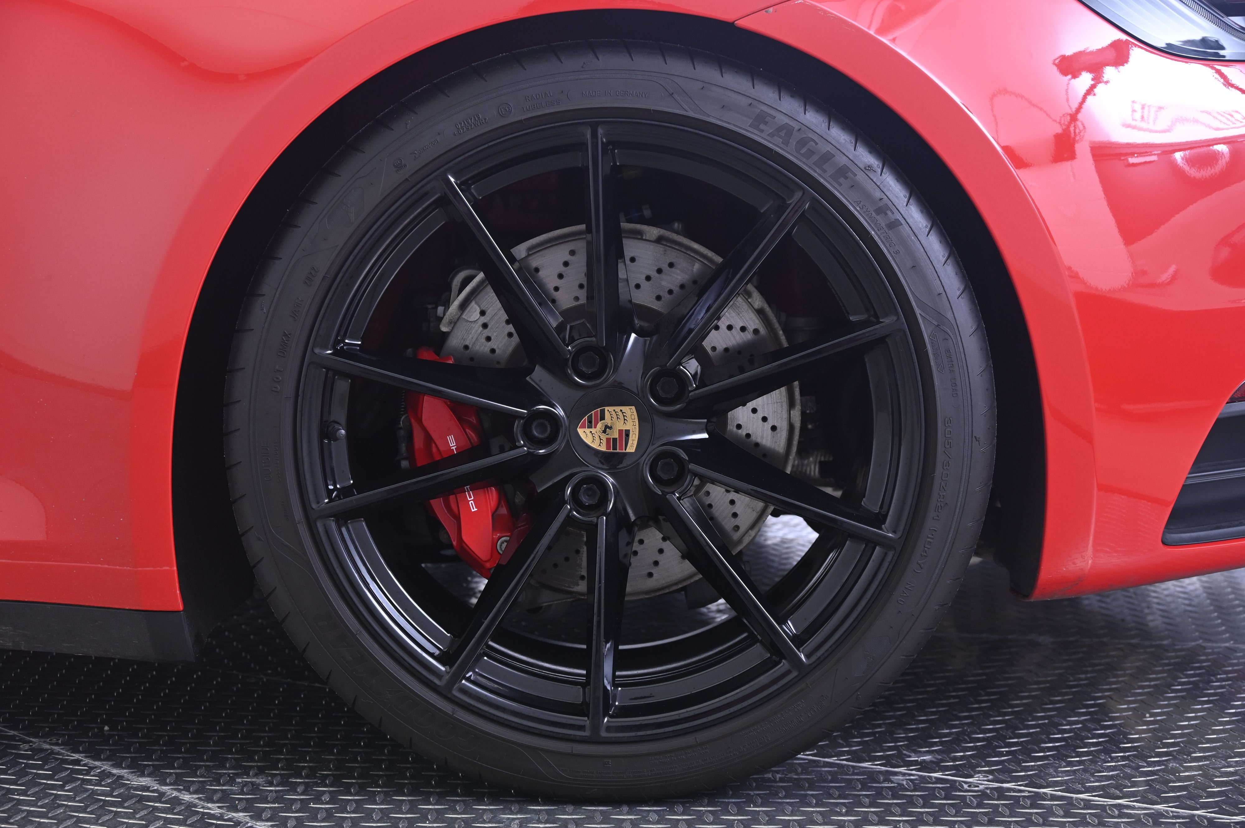 Used 2022 Porsche 911 Carrera S RWD image 12